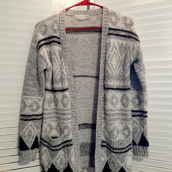 Cardigan - Picture 3 of 3